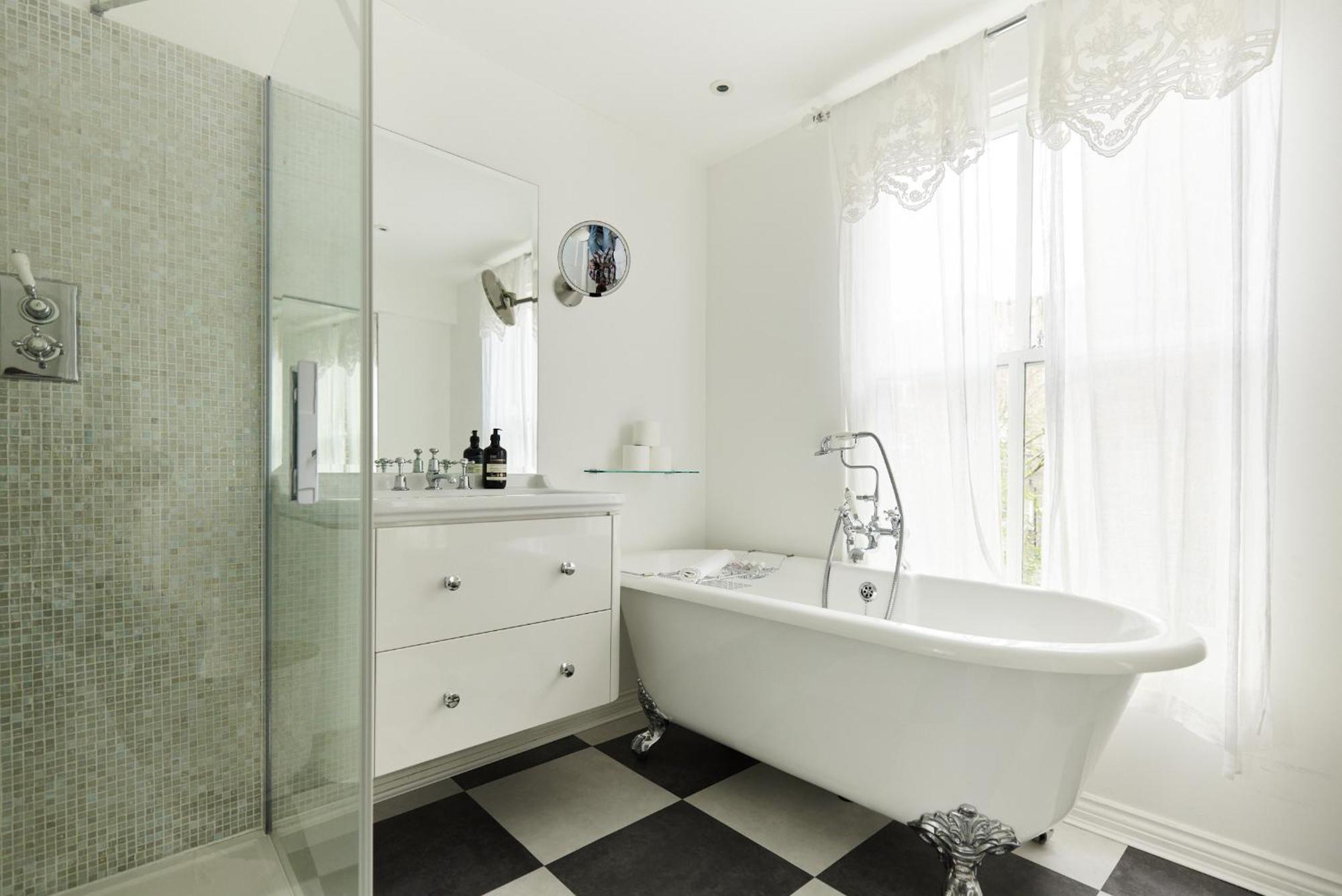 The Designers Suite Kensington - Stylish 1Bdr Flat Λονδίνο Εξωτερικό φωτογραφία